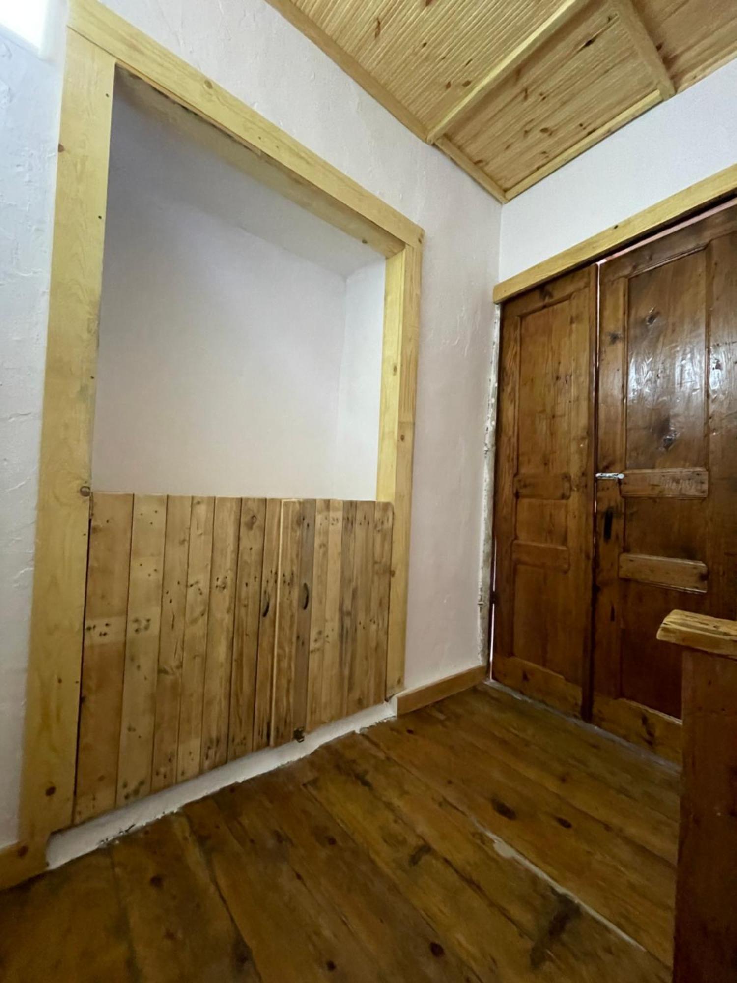 Ardjon House Hostel Berat Exterior foto