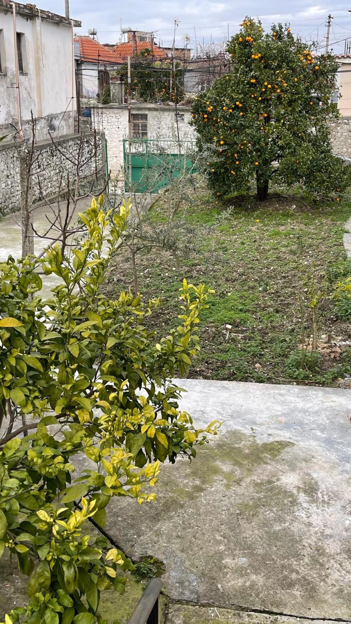 Ardjon House Hostel Berat Exterior foto
